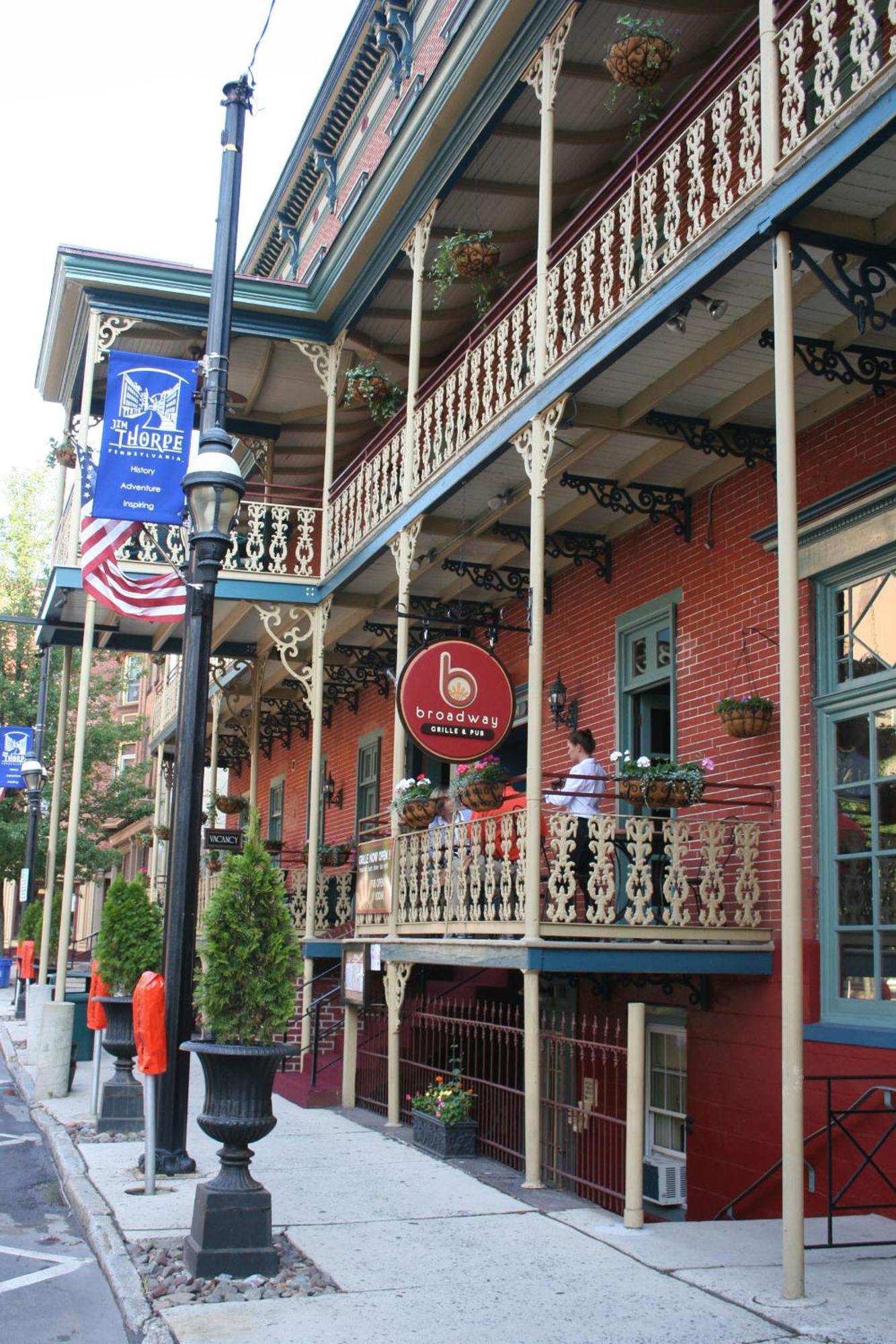 The Inn At Jim Thorpe Exterior photo